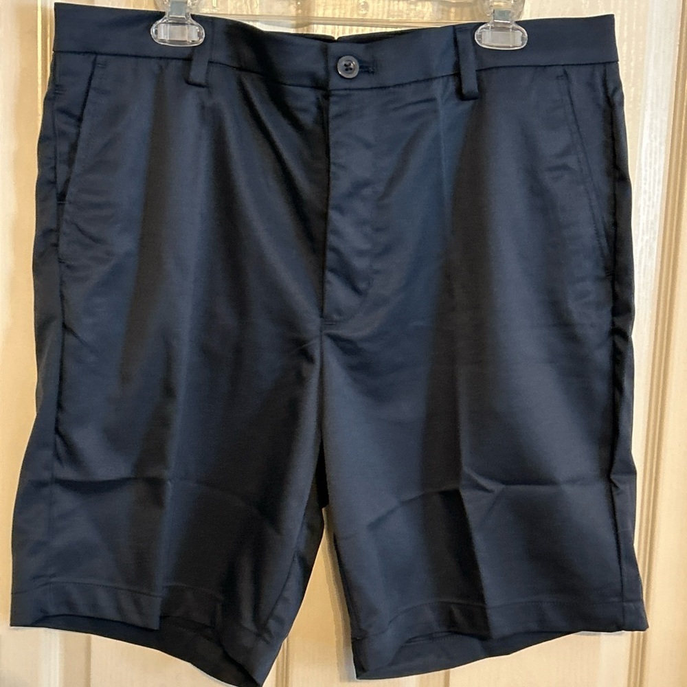Essentials Men’s Classic Golf Shorts 36W Navy Blue W/Pockets Zipper Closure New